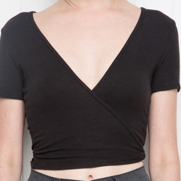 Brandy Melville Tops - Brandy wrap crop top